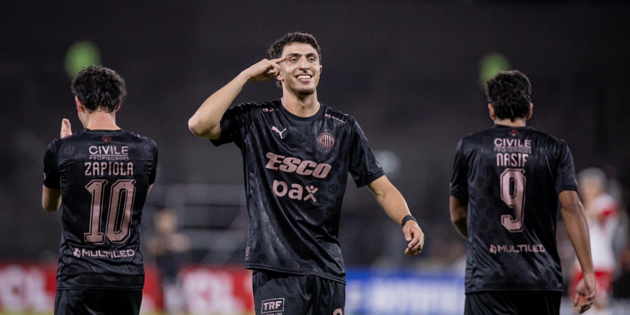 Mend�a es cosa seria: gol y figura en la Libertadores